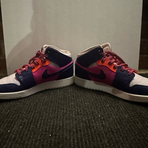 Pink and Blue Air Jordan 1 Mid GS - Picture 7 of 8